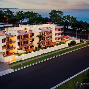 4* Aparthotel Alexander Beachfront